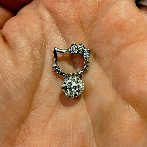 Hello Kitty Crystal 925 Necklace & Pendant - Picture 2 of 4